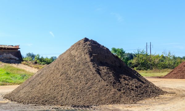 Black Dirt Delivery in Cleveland