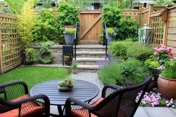 Small Yard Landscaping in Cleveland
